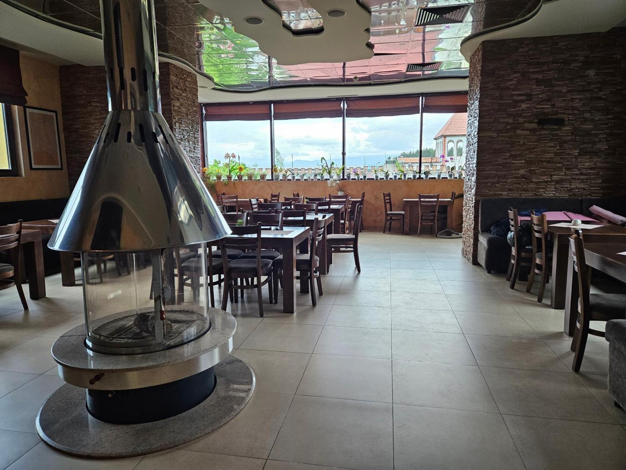 Family Hotel Komhotel Berkovica Kültér fotó