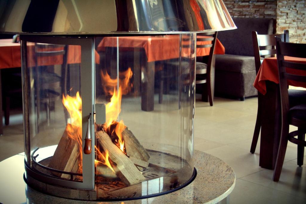 Family Hotel Komhotel Berkovica Kültér fotó